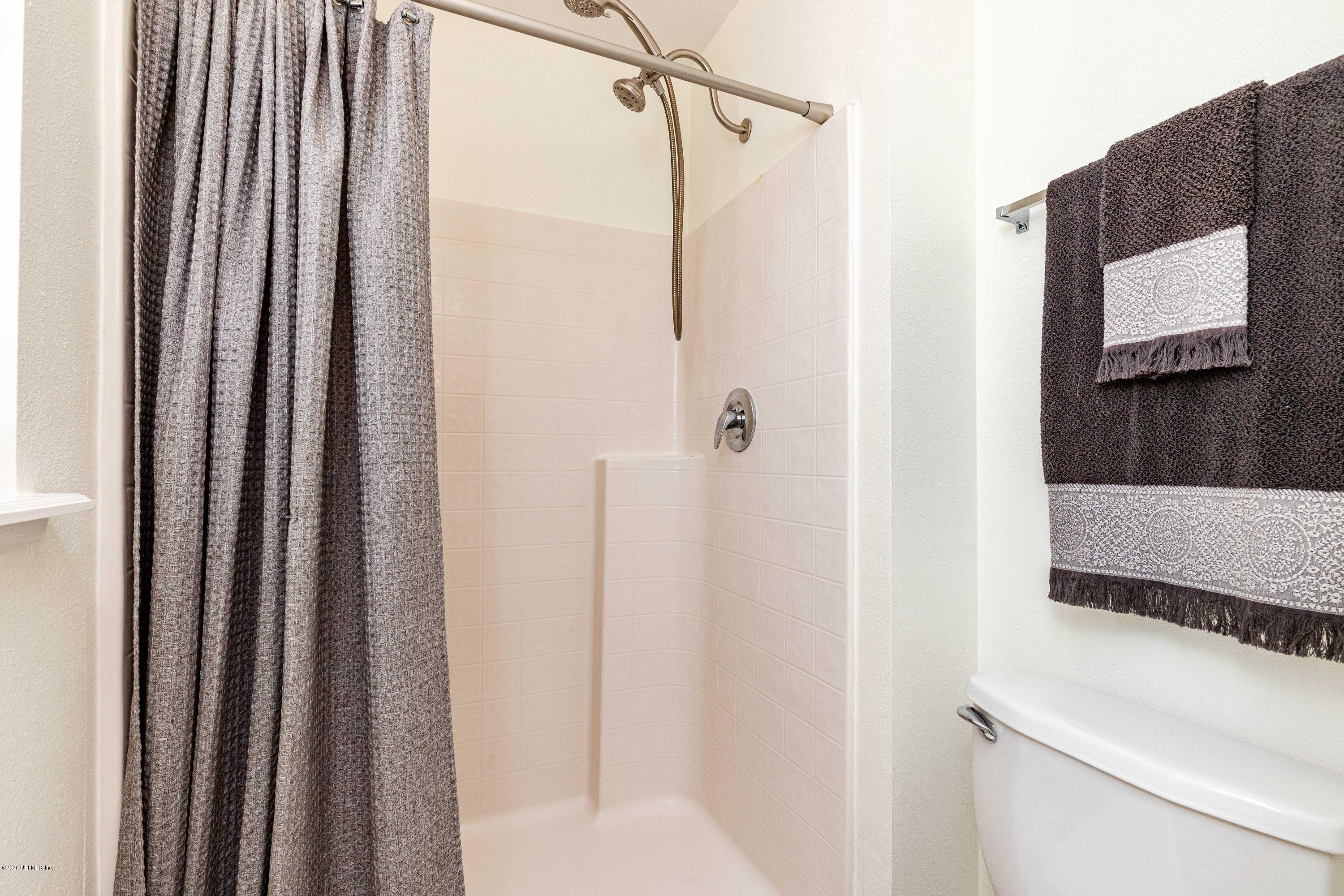 3063 Valkyrie Road Middleburg, FL 32068 - Photo 28 of 49 Owner's Bathroom View 3