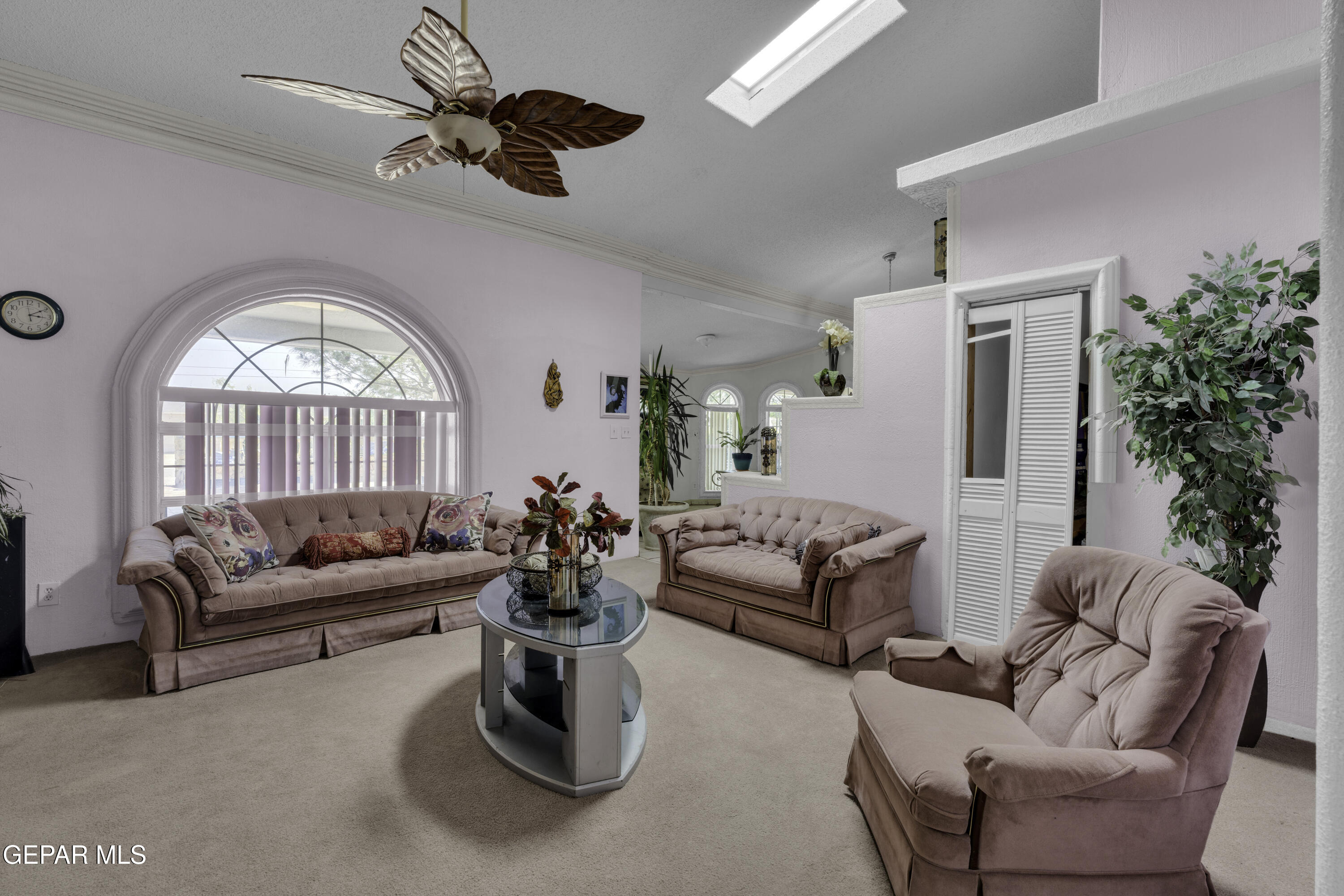 15931 Harrison Road El Paso, TX 79928 - Photo 25 of 83 a living room with furniture and a large window