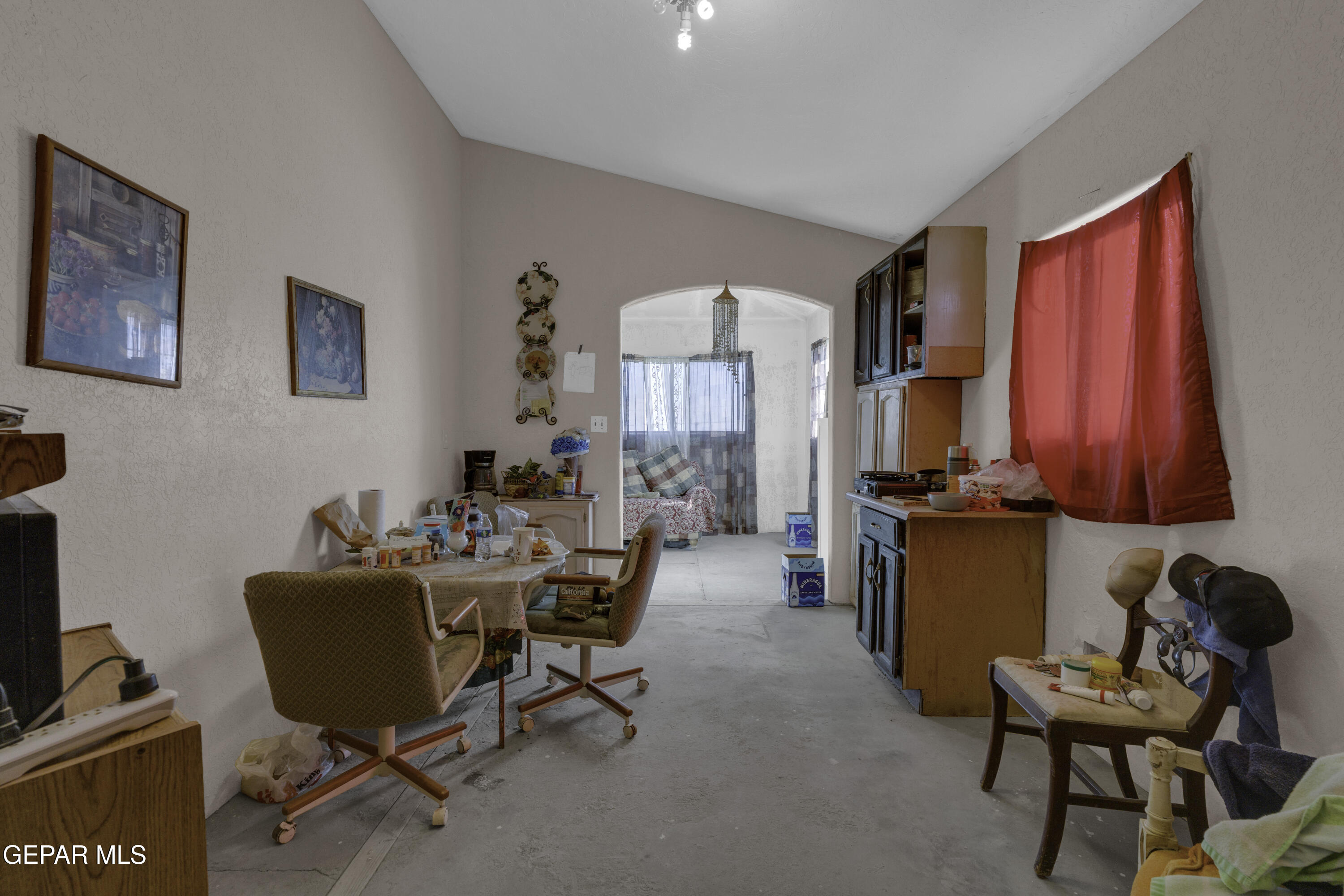 15931 Harrison Road El Paso, TX 79928 - Photo 57 of 83 a room with furniture a desk and chair