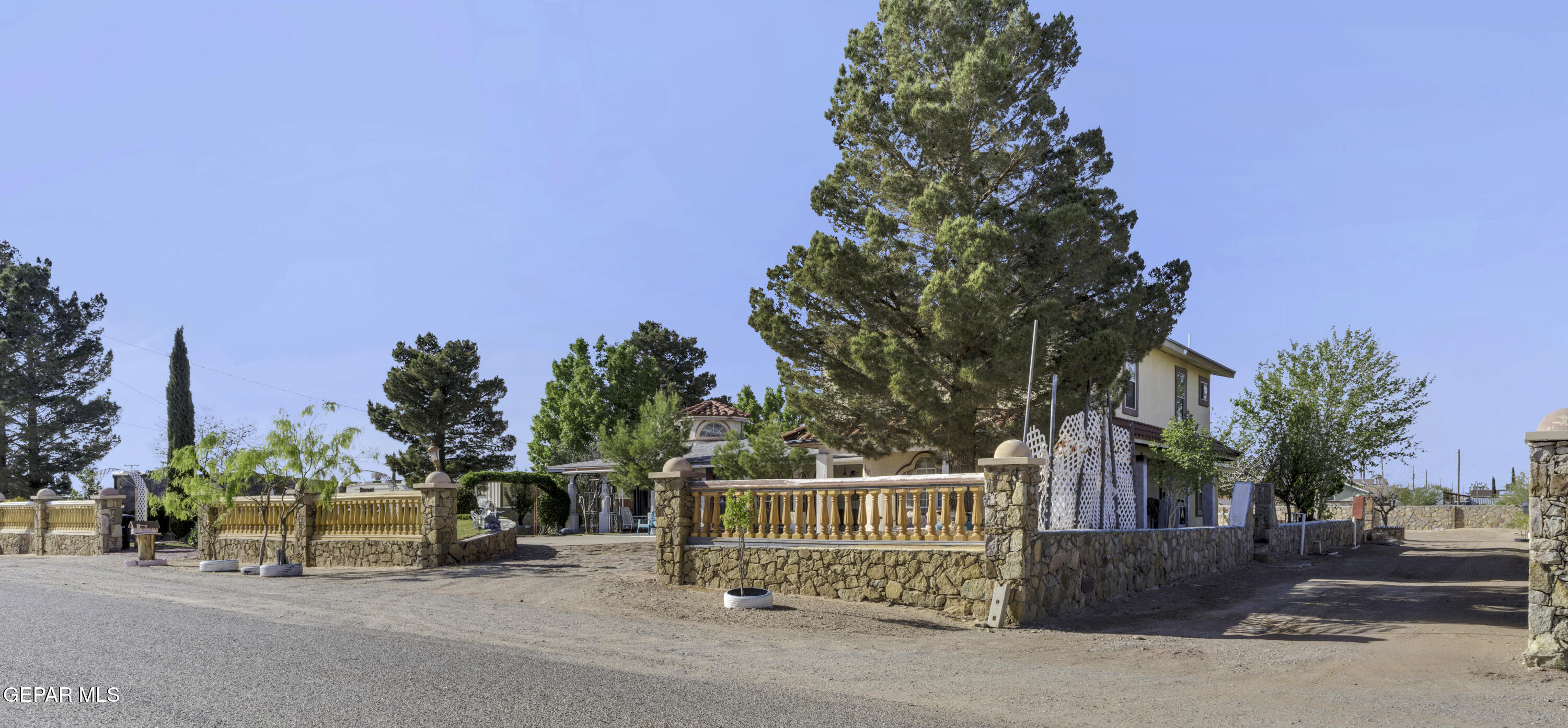15931 Harrison Road El Paso, TX 79928 - Photo 68 of 83 a view of a chair and table in the patio