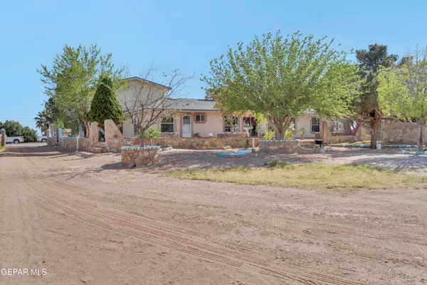 $299,900 | 15931 Harrison Road, El Paso, TX 79928