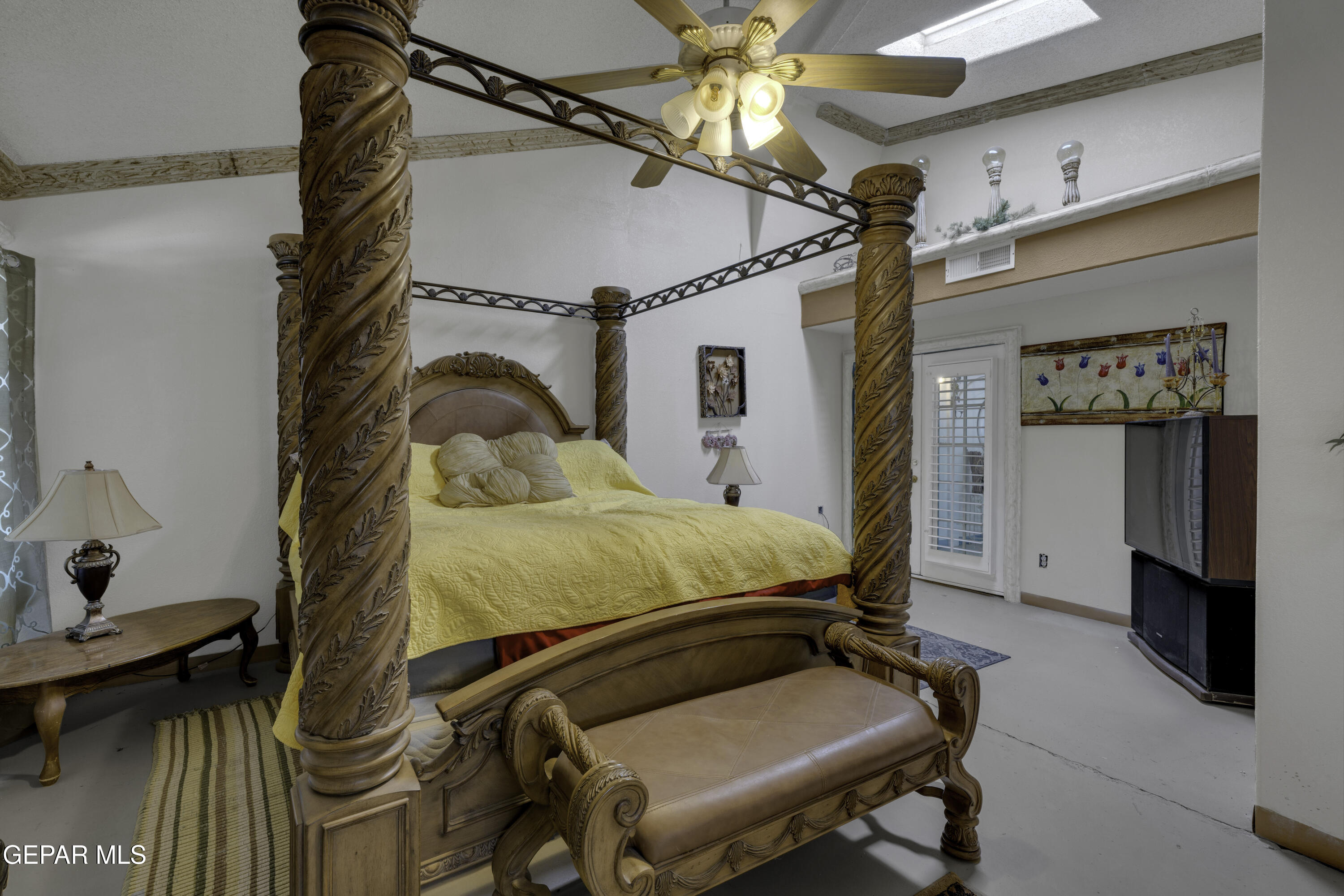 15931 Harrison Road El Paso, TX 79928 - Photo 9 of 83 a bedroom with a bed and a mirror