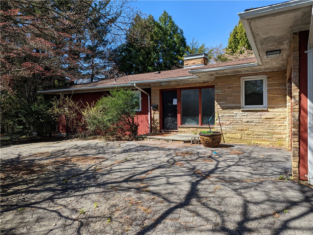 38 Amherst Road Cranston, RI 02920 - Photo 1 of 2
