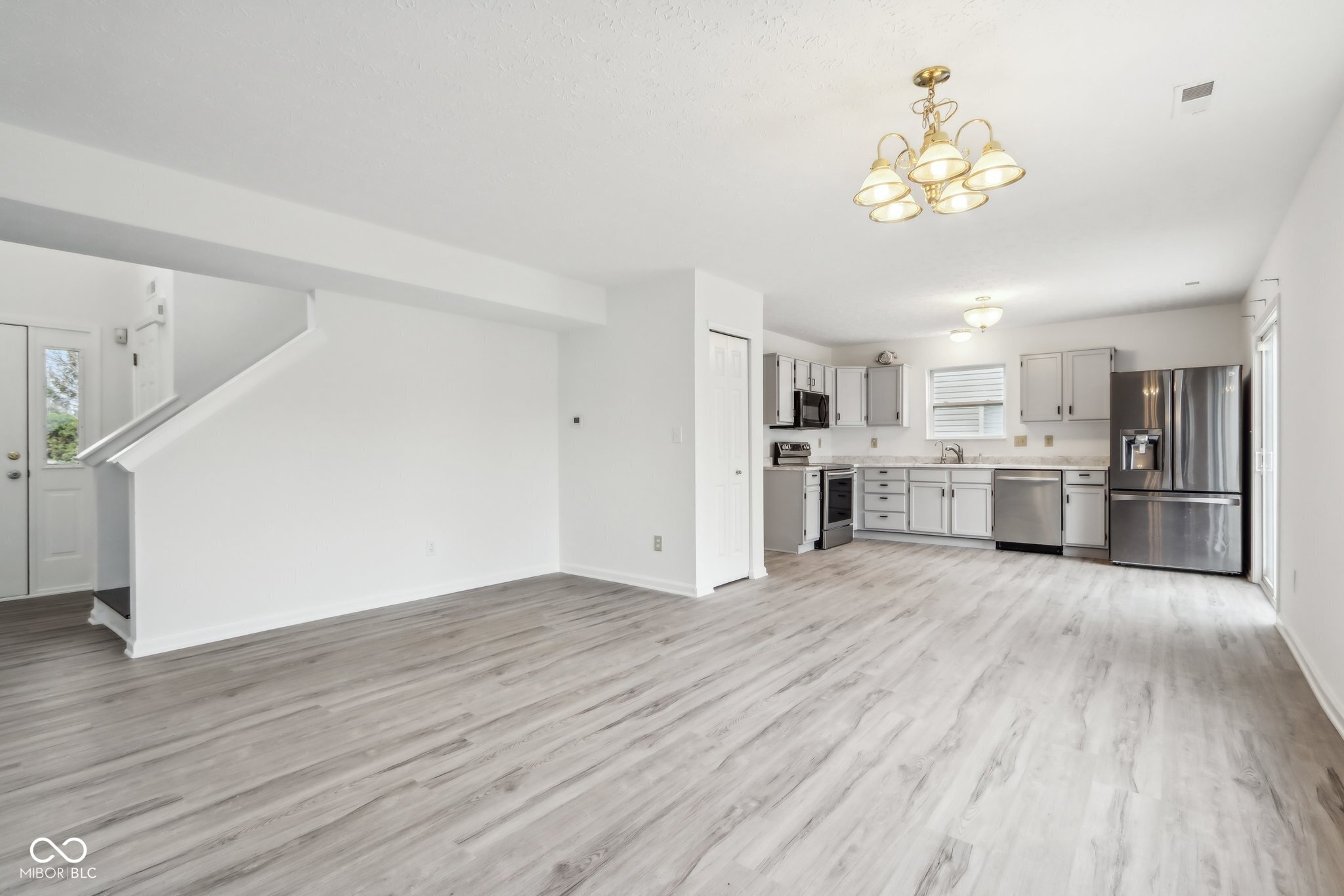 5344 Arbor Creek Drive Indianapolis, IN 46254 - Photo 11 of 48