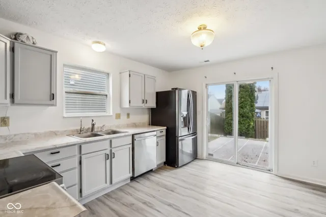 $2,300 | 5344 Arbor Creek Drive, Indianapolis, IN 46254