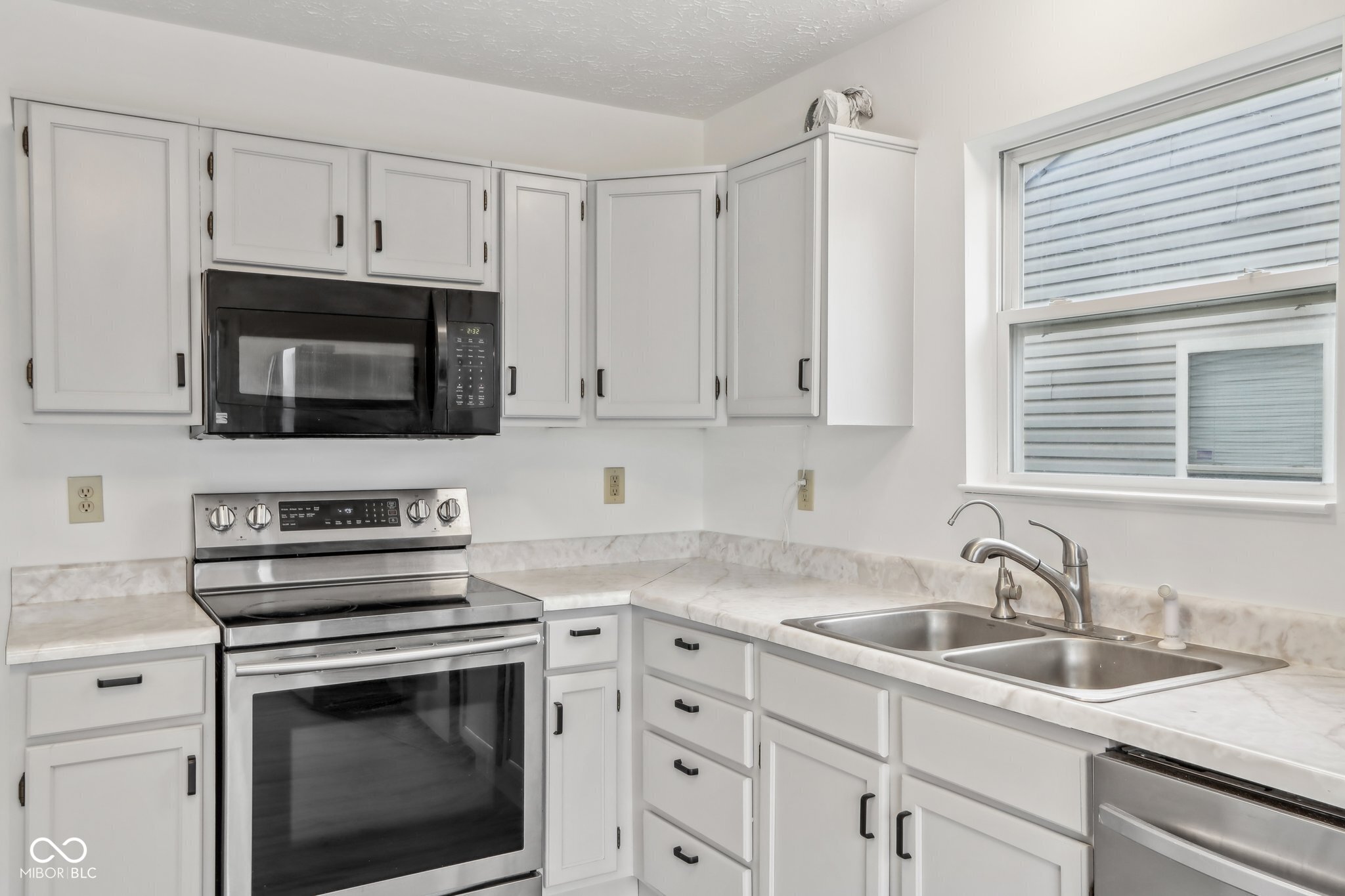 5344 Arbor Creek Drive Indianapolis, IN 46254 - Photo 17 of 48