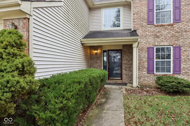 $2,300 | 5344 Arbor Creek Drive, Indianapolis, IN 46254