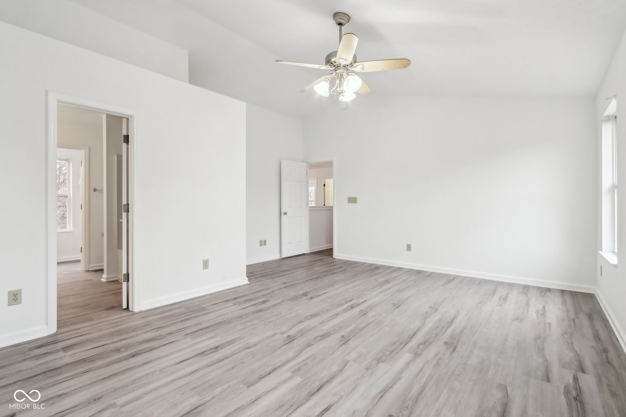 5344 Arbor Creek Drive Indianapolis, IN 46254 - Photo 27 of 48