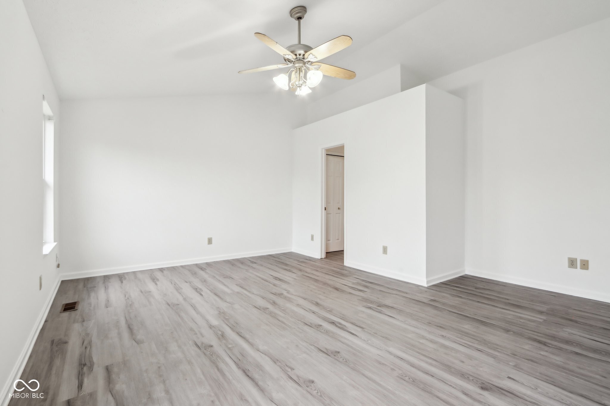 5344 Arbor Creek Drive Indianapolis, IN 46254 - Photo 28 of 48