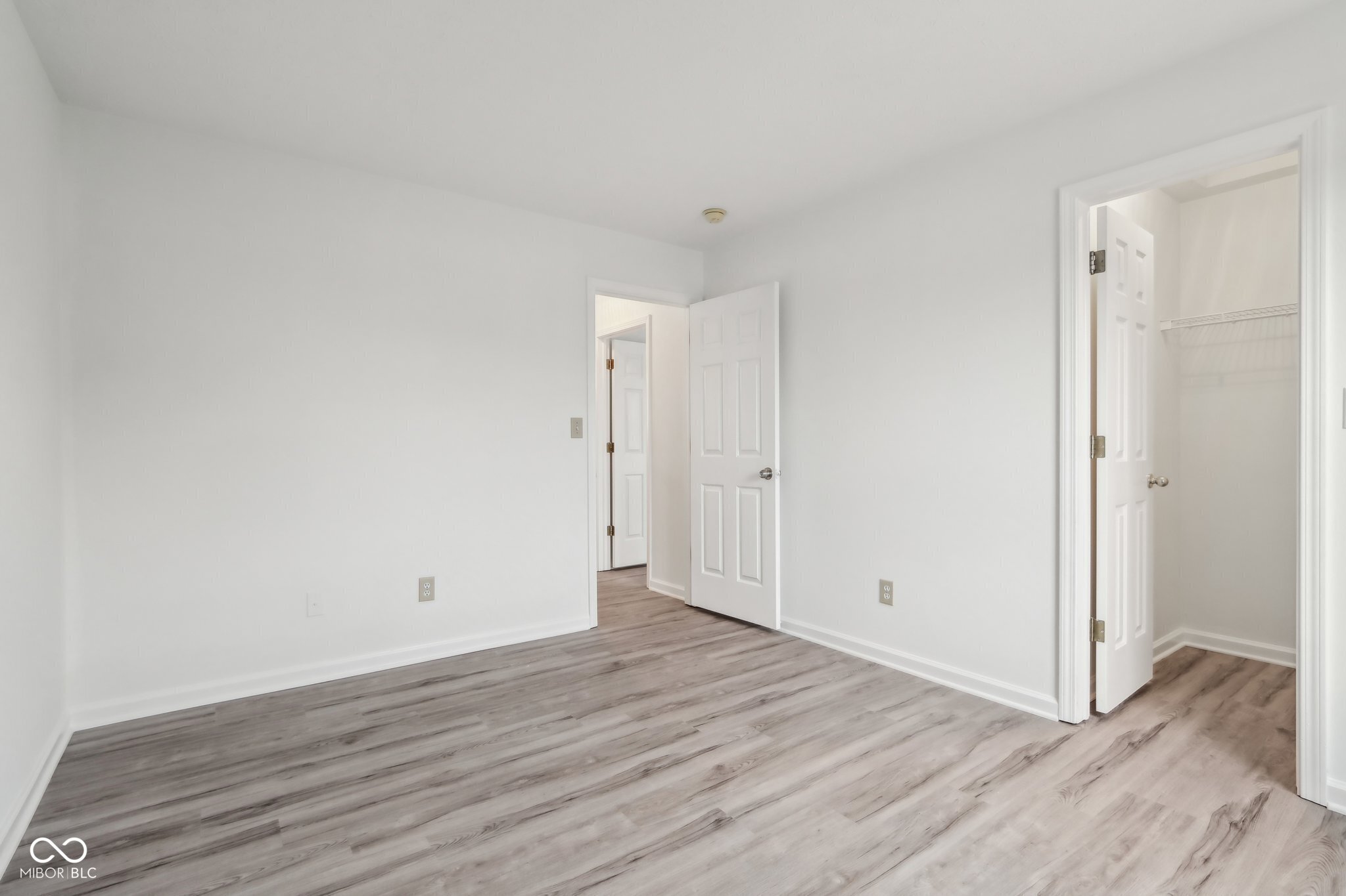 5344 Arbor Creek Drive Indianapolis, IN 46254 - Photo 31 of 48