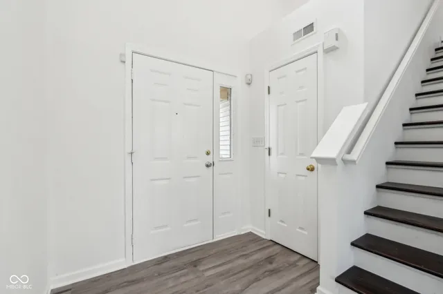 $2,300 | 5344 Arbor Creek Drive, Indianapolis, IN 46254