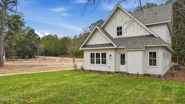 $567,000 | 1405 North May Street, Southern Pines, NC 28387