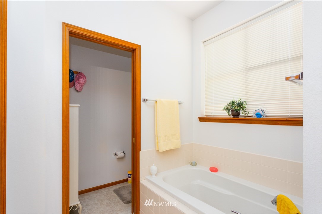 500 Fieldstone Loop, Unit 24 Lynden, WA 98264 - Photo 12 of 32 Gallery Image 12