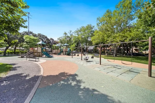 $425,000 | 6011 North Monitor Avenue, Chicago, IL 60646