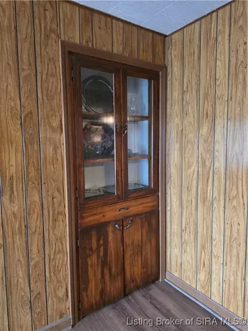 $289,900 | 8261 West Cox Ferry Road, Campbellsburg, IN 47108