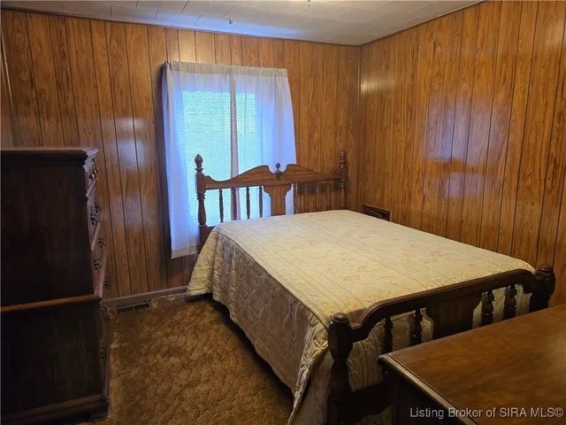 $289,900 | 8261 West Cox Ferry Road, Campbellsburg, IN 47108