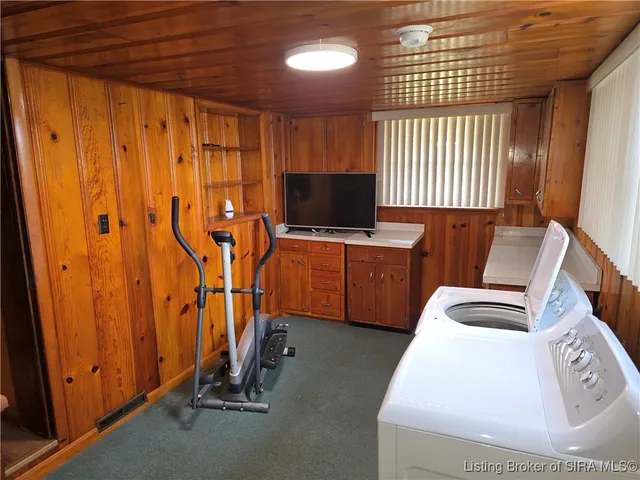 $289,900 | 8261 West Cox Ferry Road, Campbellsburg, IN 47108