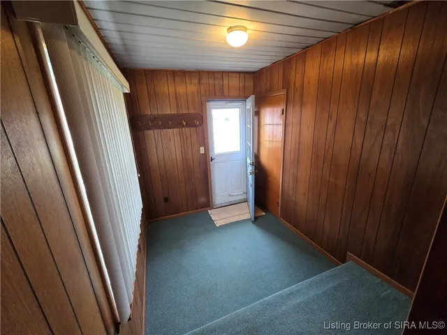 $289,900 | 8261 West Cox Ferry Road, Campbellsburg, IN 47108