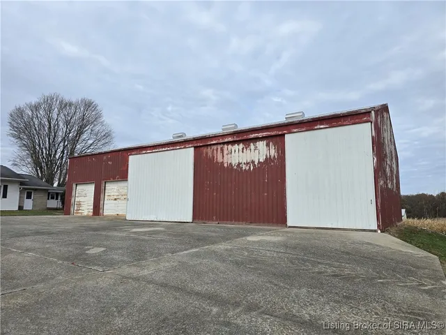 $289,900 | 8261 West Cox Ferry Road, Campbellsburg, IN 47108