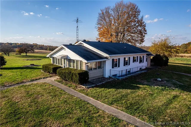 $289,900 | 8261 West Cox Ferry Road, Campbellsburg, IN 47108