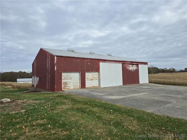 $289,900 | 8261 West Cox Ferry Road, Campbellsburg, IN 47108