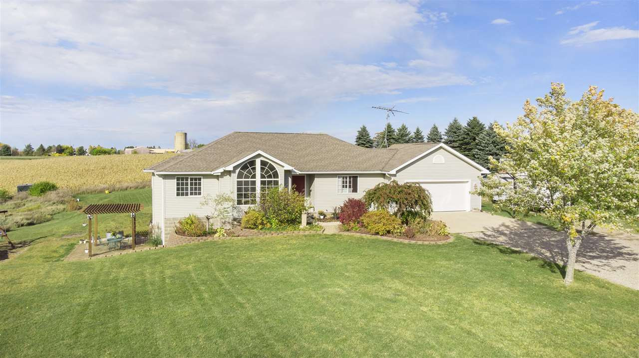 9576 Meadowcrest Road Manchester, MI 48158 - Photo 3 of 40 Photo 3