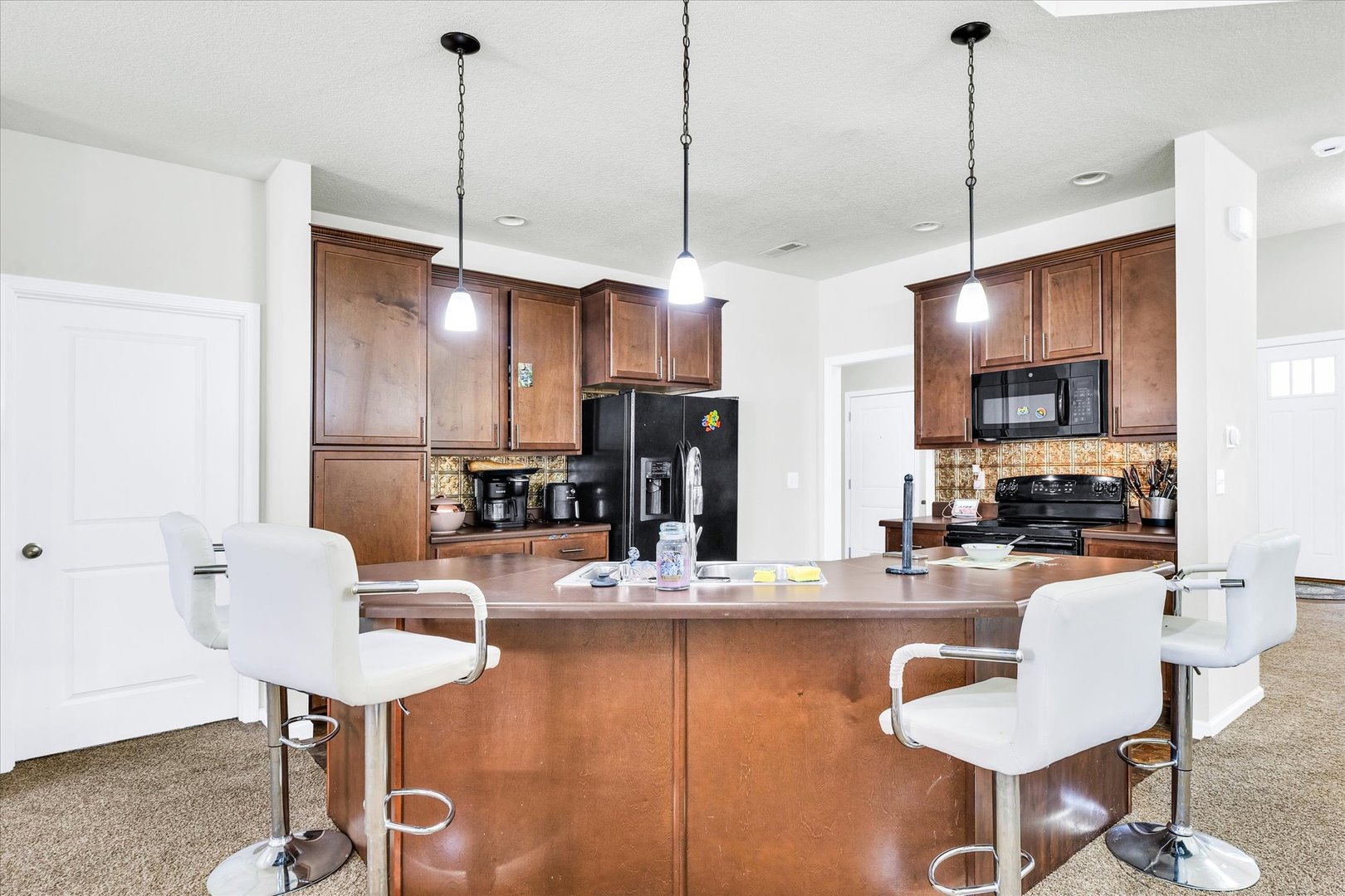 412 Doisy Lane Champaign, IL 61822 - Photo 2 of 34