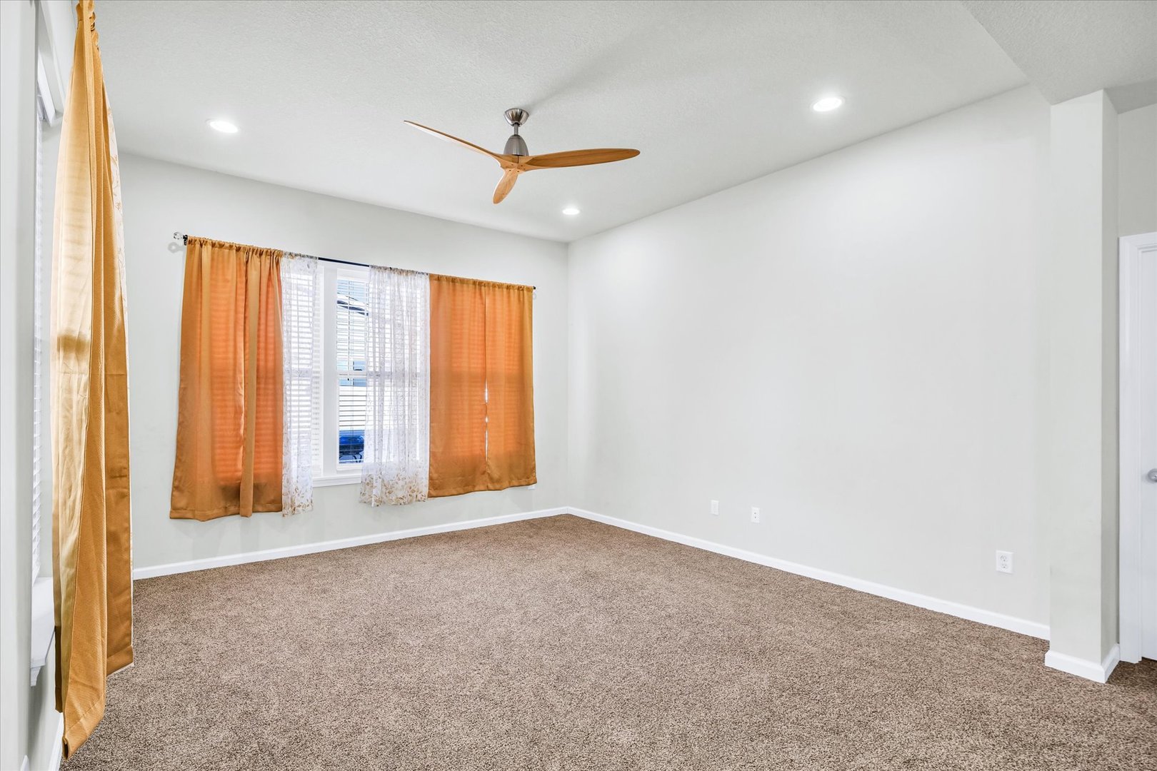 412 Doisy Lane Champaign, IL 61822 - Photo 7 of 34