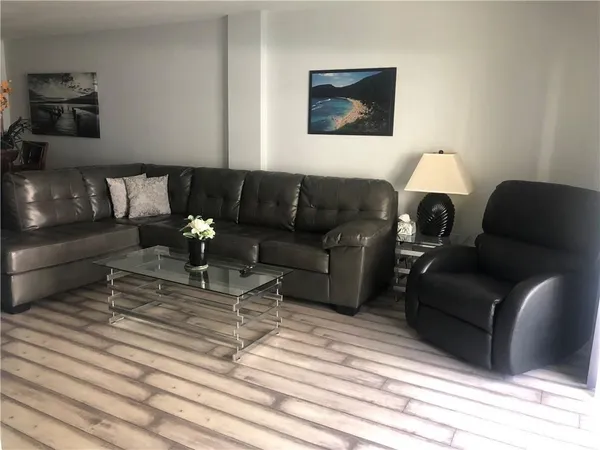 $2,500 | 1161 Hillsboro Mile, Unit 305, Hillsboro Beach, FL 33064