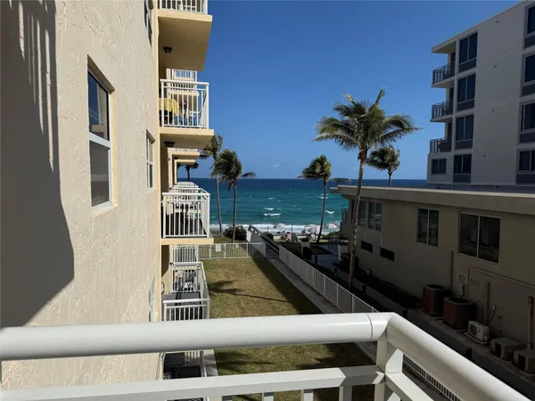 $2,500 | 1161 Hillsboro Mile, Unit 305, Hillsboro Beach, FL 33064