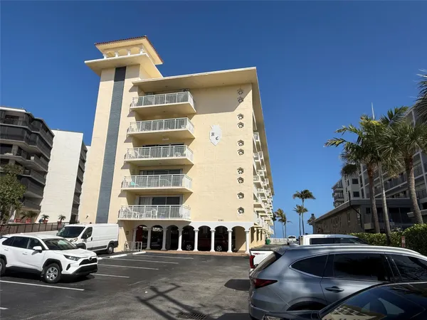 $2,500 | 1161 Hillsboro Mile, Unit 305, Hillsboro Beach, FL 33064