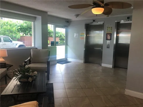$2,500 | 1161 Hillsboro Mile, Unit 305, Hillsboro Beach, FL 33064