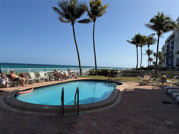 $2,500 | 1161 Hillsboro Mile, Unit 305, Hillsboro Beach, FL 33064