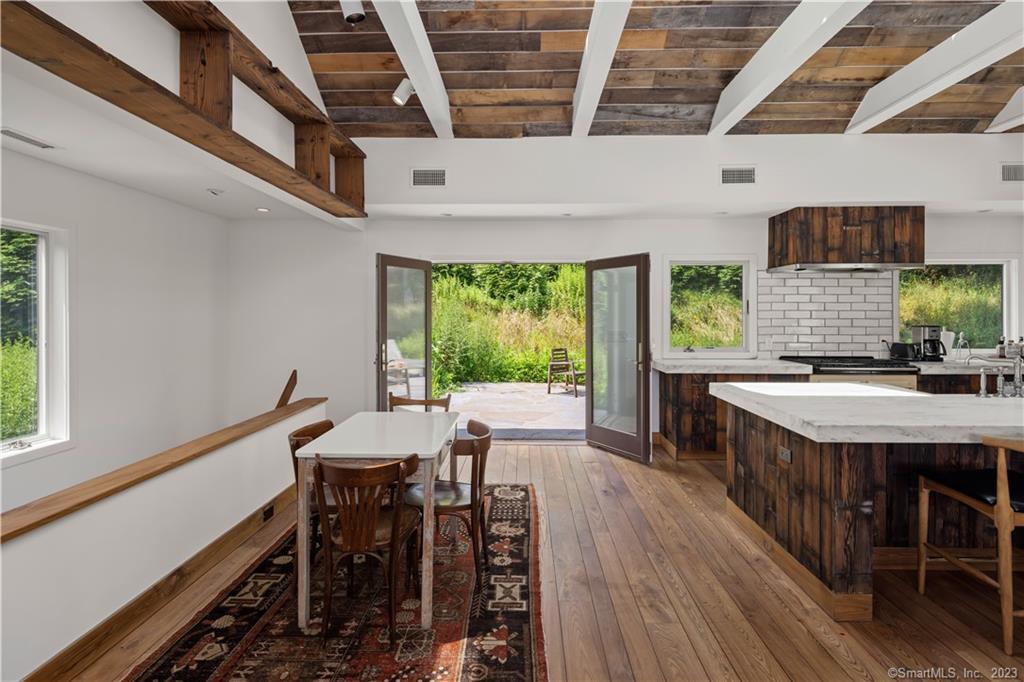 4 Good Hill Road Weston, CT 06883 - Photo 26 of 40