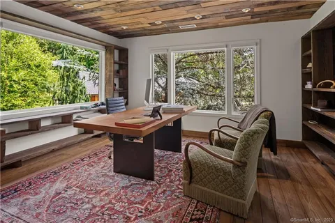 $3,500,000 | 4 Good Hill Road, Weston, CT 06883