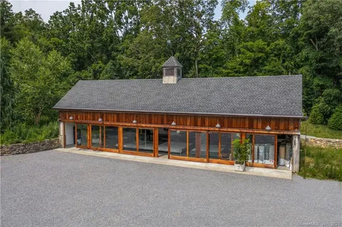 $3,500,000 | 4 Good Hill Road, Weston, CT 06883