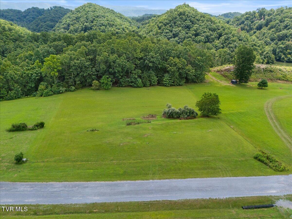 Tbd Tbd Lake, Unit 10 Bristol, VA 24202 - Photo 15 of 26 15-DJI_20250722132216_0015_D