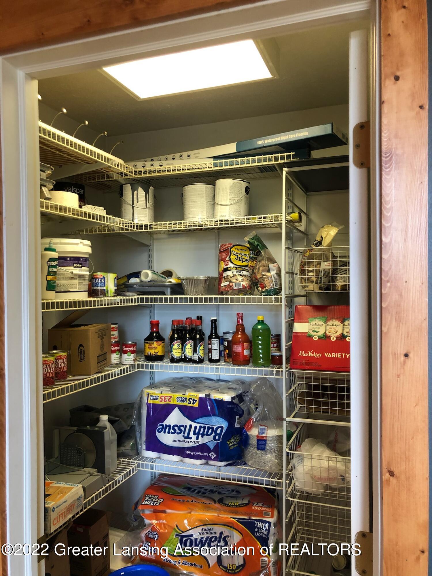 9690 Beardslee Road Perry, MI 48872 - Photo 7 of 31 Kitchen pantry