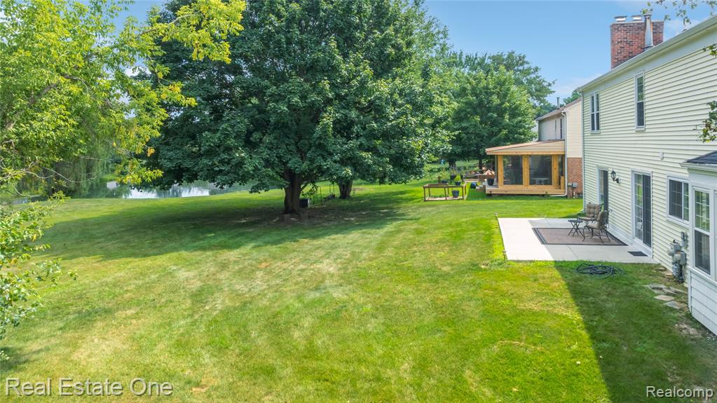 36241 Fredericksburg Road Farmington Hills, MI 48331 - Photo 37 of 48