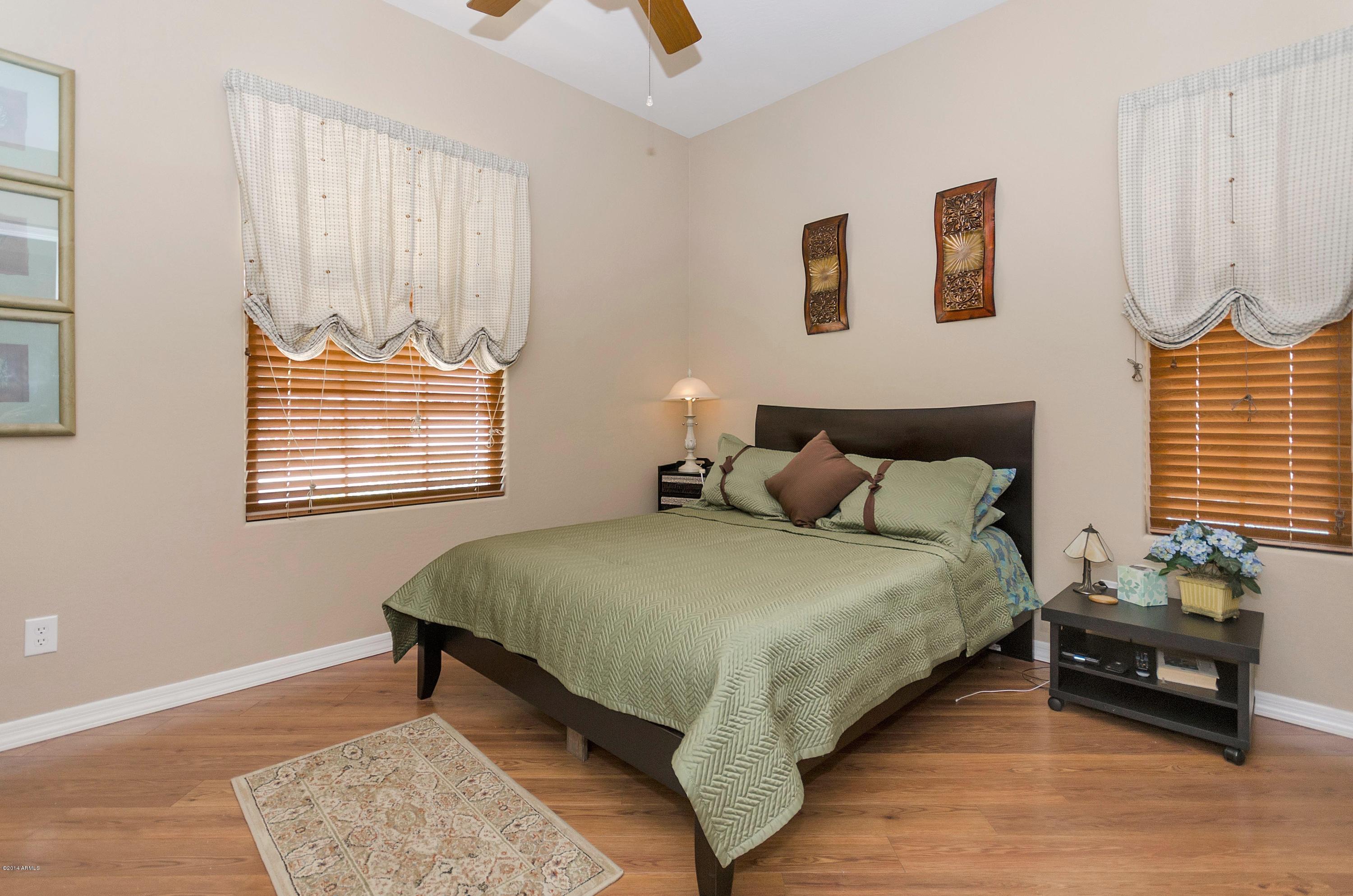 4505 East Rakestraw Lane Gilbert, AZ 85298 - Photo 18 of 39 virtual-tour-155933-18