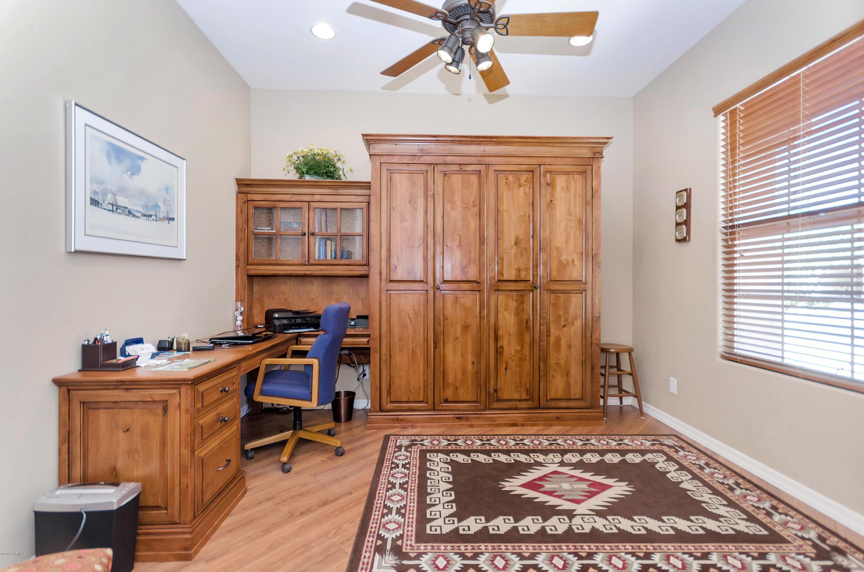 4505 East Rakestraw Lane Gilbert, AZ 85298 - Photo 20 of 39 virtual-tour-155933-20