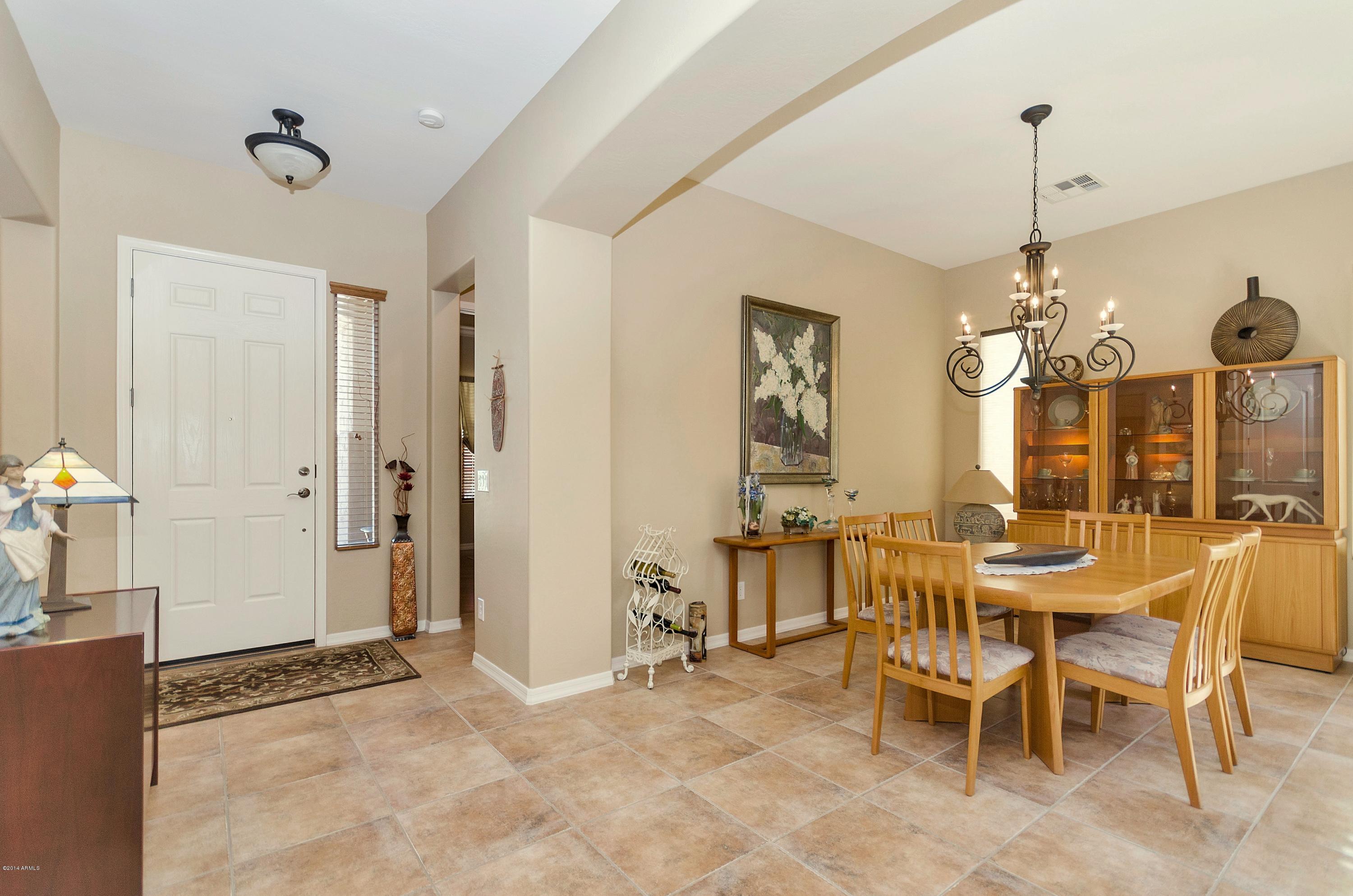 4505 East Rakestraw Lane Gilbert, AZ 85298 - Photo 4 of 39 virtual-tour-155933-04