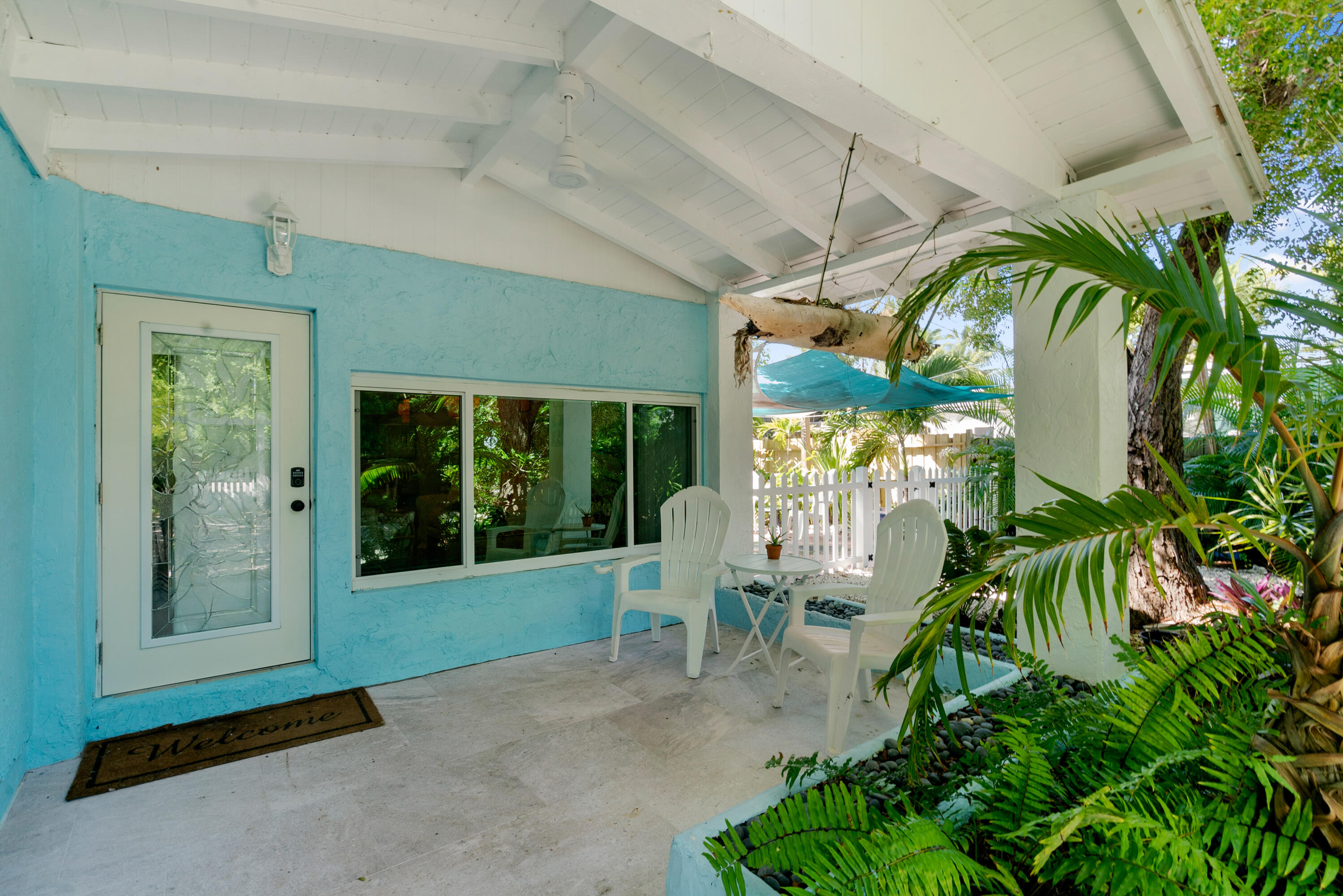 23 Seagate Boulevard Key Largo, FL 33037 - Photo 17 of 41 Front porch