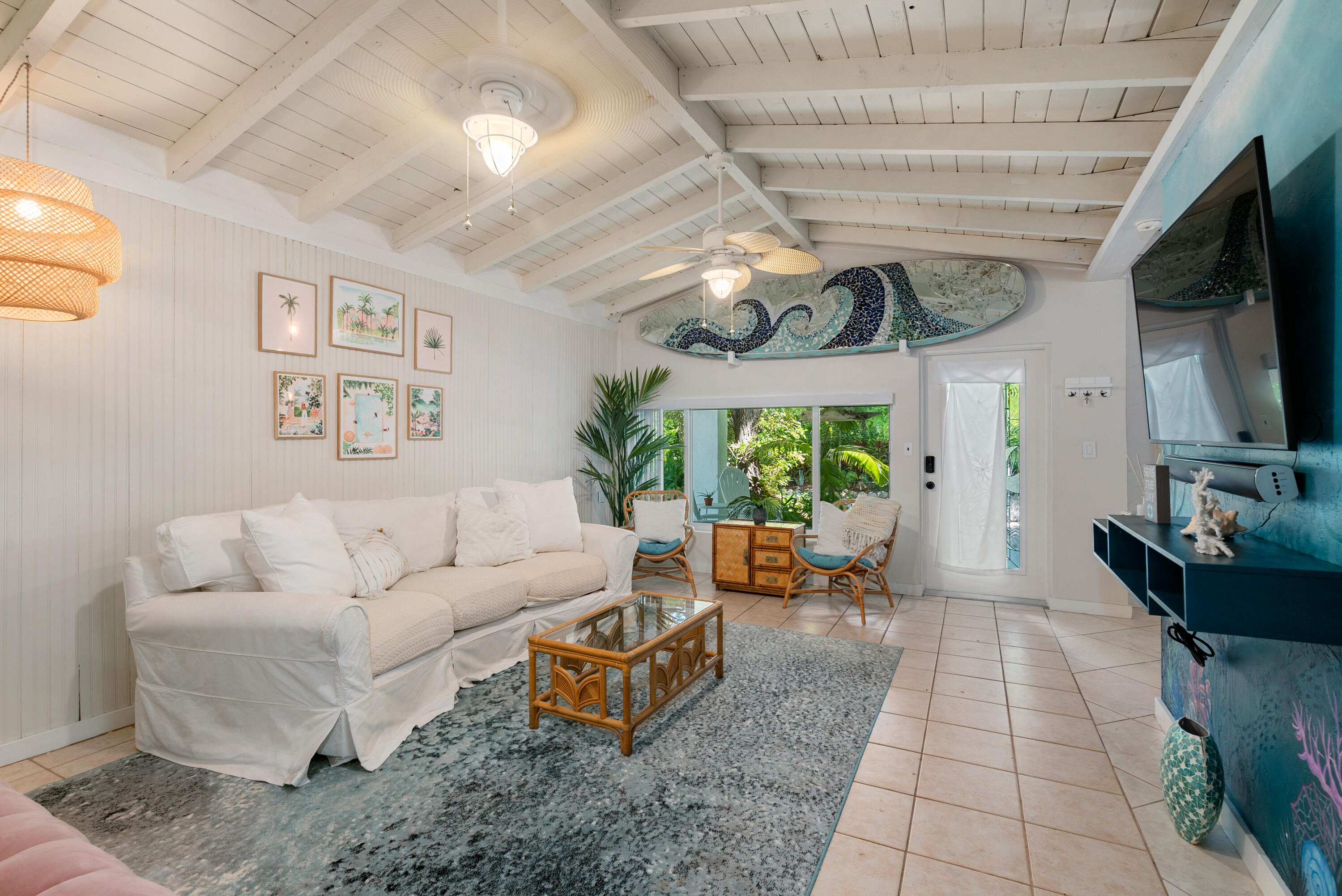 23 Seagate Boulevard Key Largo, FL 33037 - Photo 19 of 41 Vaulted ceilings. Dade county pine!