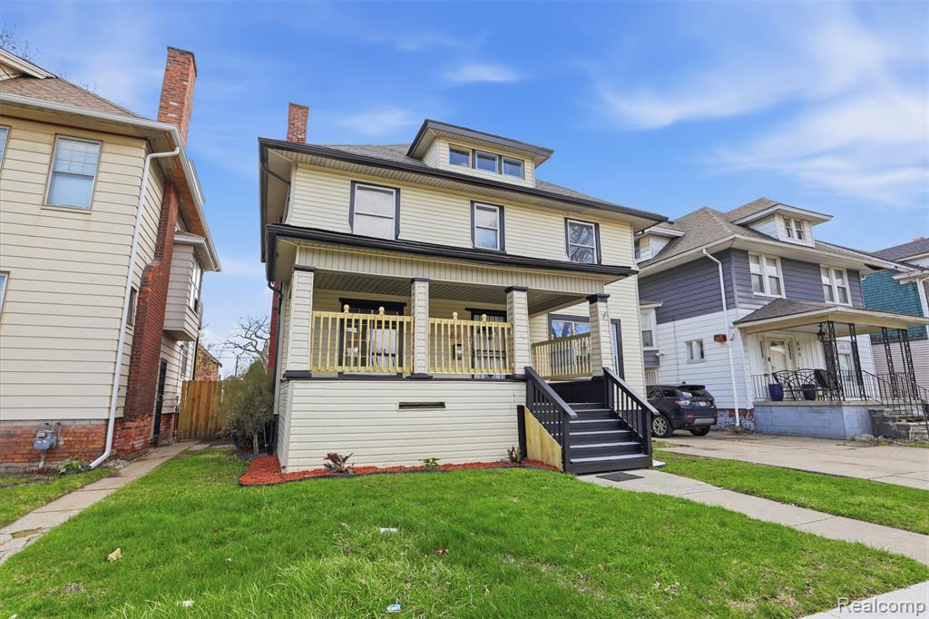 839 Webb Street Detroit, MI 48202 - Photo 3 of 42