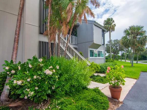 $8,000 | 505 Spyglass Lane, Unit 505B, Vero Beach, FL 32963