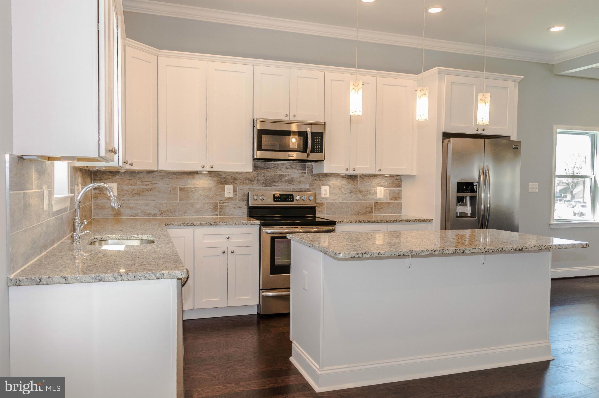 925 Oakleigh Beach Road Baltimore, MD 21222 - Photo 11 of 26 Kitchen