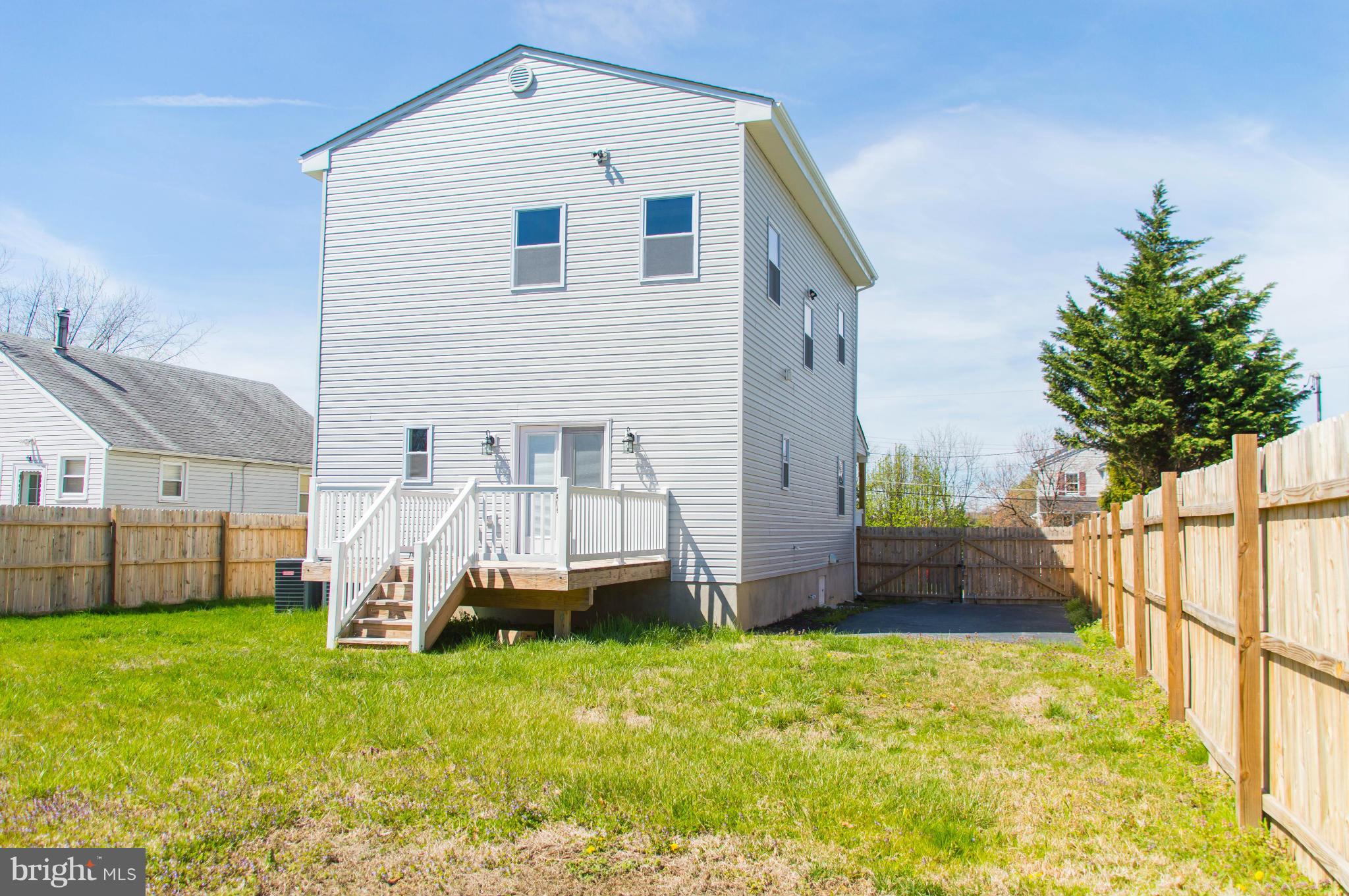 925 Oakleigh Beach Road Baltimore, MD 21222 - Photo 23 of 26 Exterior (Rear)