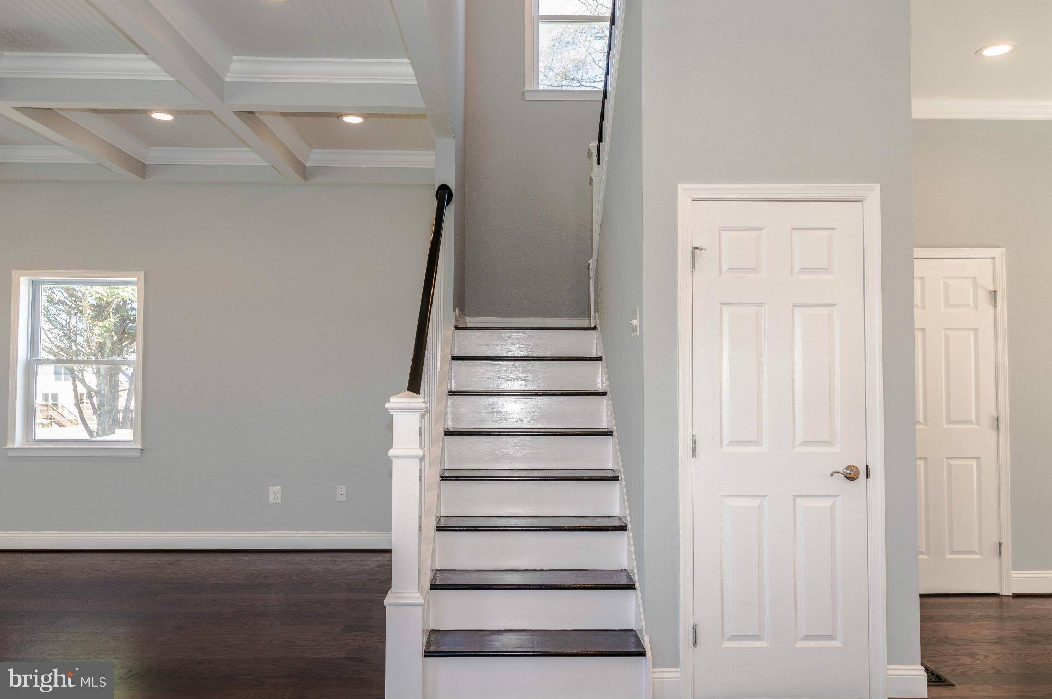 925 Oakleigh Beach Road Baltimore, MD 21222 - Photo 9 of 26 Interior (General)