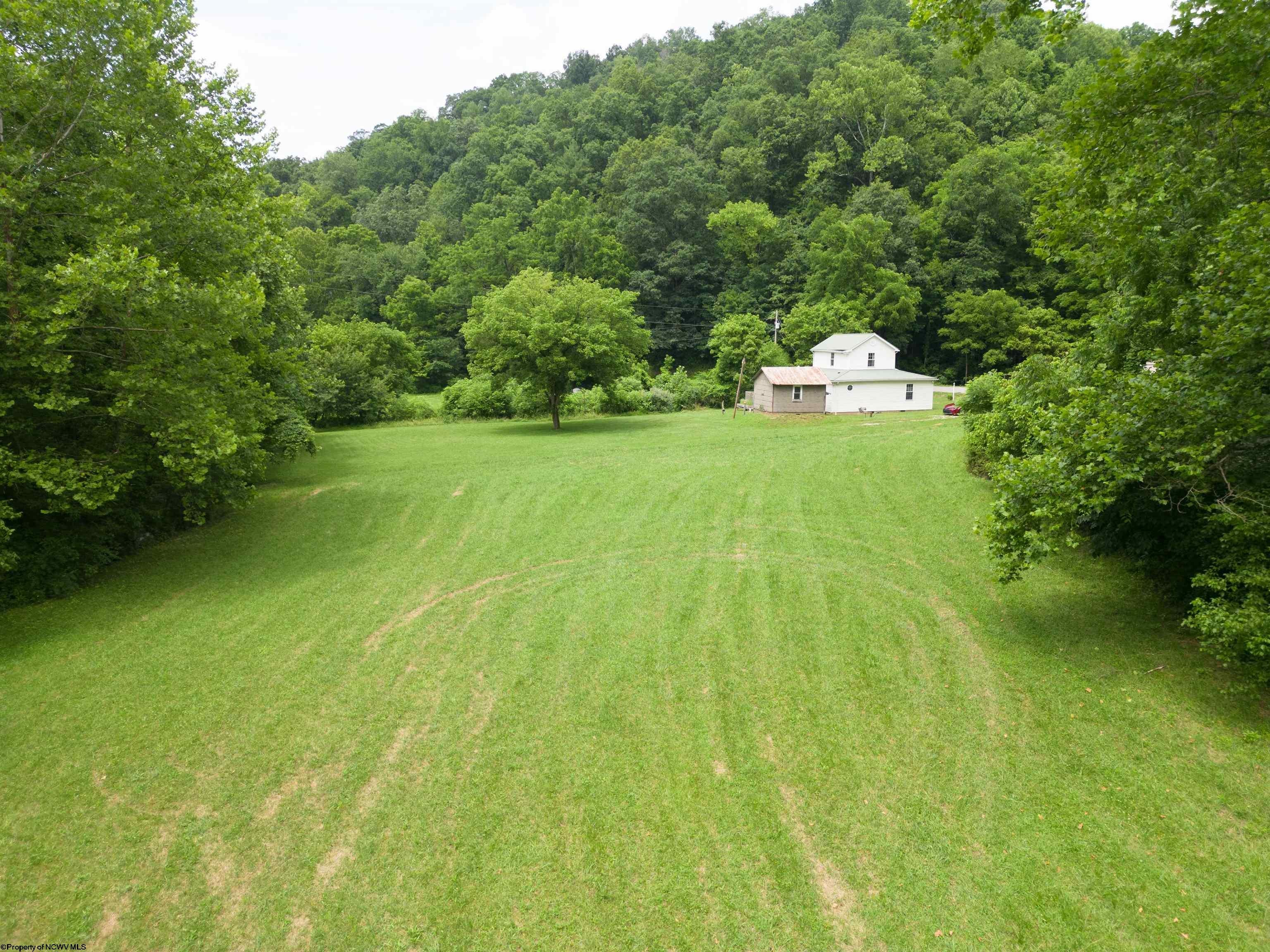 302 Skelton Run Road Salem, WV 26426 - Photo 3 of 36 Gallery Image 3